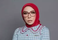 Diterpa Isu Tak Sedap, Melly Goeslaw Diduga Selingkuh dengan Oknum Polisi