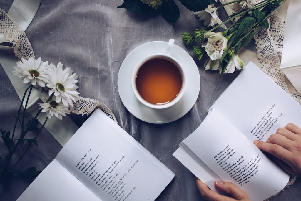 21112023_(Ilustrasi) Membaca buku (Pixabay)