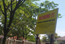 Cegah PKL di Bahu Jalan, Satpol PP Banjarbaru Pasang Papan Larangan di 4 Titik