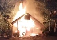 Dini Hari, Rumah Tambal Ban di Sungai Tabuk Hangus