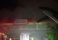 BREAKING NEWS Kebakaran di Alfamart Mataraman, Satu Karyawan Pingsan