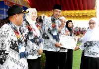 Bupati Banjar H. Saidi Mansyur Apresiasi Dinas Pendidikan Kabupaten Banjar Raih Penghargaan Nasional Jawara belajar.id