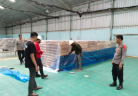 Jaga Logistik Pemilu, Polres Banjarbaru dan KPU Lakukan Fumigasi