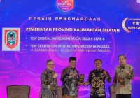 Sukses Transformasi Digital, Gubernur Kalsel Terima Dua Penghargaan TOP Award 2023