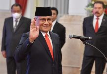 Irjen Marthinus Hukom Resmi Jadi Kepala BNN, Dilantik Presiden di Istana