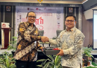 Kadis PUPR Kalsel Terima Penghargaan dari Ikatan Arsitek Indonesia