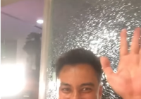 Saat Dikunjungi Awak Media, Plafon Kantor Baru Baim Wong Mendadak Ambruk, Kaca-kaca Pecah