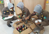Ruko di Kelurahan Angsau Pelaihari Digerebek Satpol PP, Ditemukan Ratusan Miras