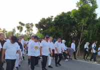 Abah Zairullah Azhar Turut Dampingi Haji Isam dalam Jalan Sehat Batfest 2023