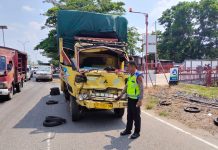Kronologi Laka di A Yani Km 18 Depan KCG, Sopir Terjepit