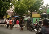 BREAKING NEWS Dua Orang Terkapar di Jalan Belitung Laut Banjarmasin, Satu Orang Diduga Meninggal Dunia