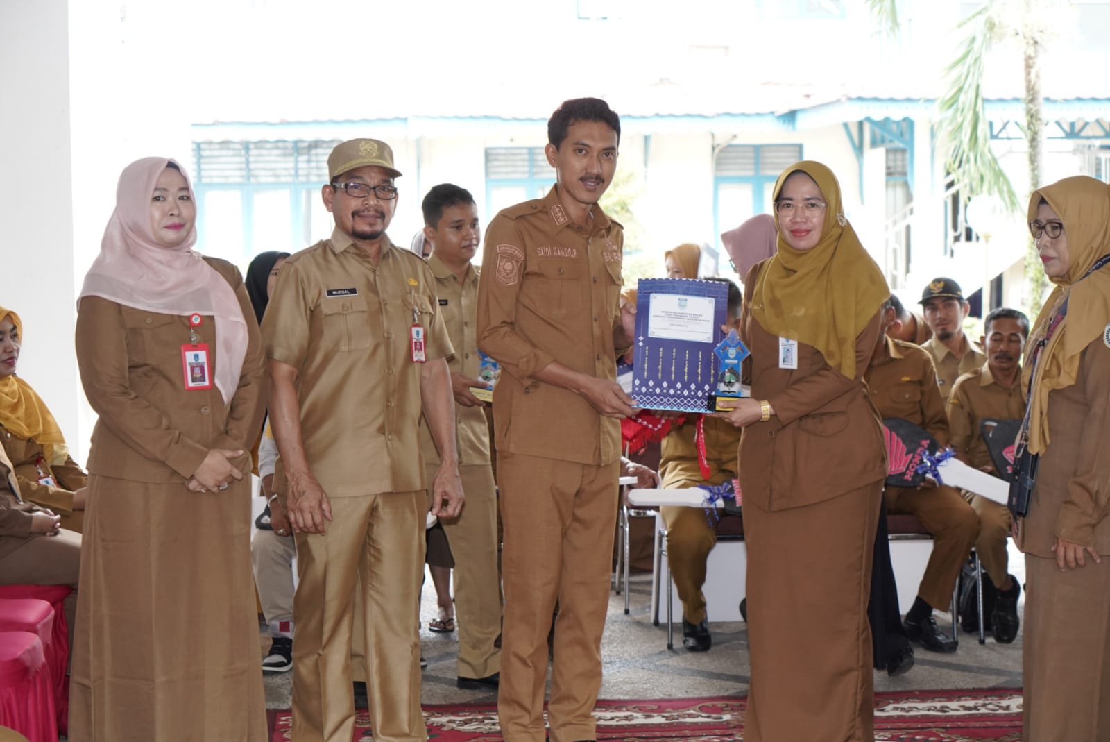 Pertama Ikut, SDN Desa Baru 1 Gunung Ulin Langsung Dapat Penghargaan Adiwiyata Tingkat Kabupaten Banjar