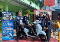 Rara Senang Bisa Manuver Langsung Skutik Yamaha Fazzio Hybrid-Connected di Acara FYP-Yamaha Fun Friday SMAN 6 Banjarmasin