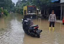 Banjir Masih Genangi Kawasan Tabalong, Jalan Desa Kaong Terendam