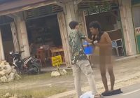 Viral Aksi Personel Polres HSS pada ODGJ