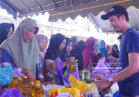 Tekan Inflasi, Disperindag Balangan Bersama TP PKK Gelar Pasar Murah