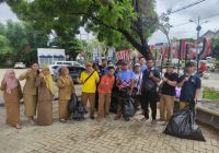 70 ASN Dispersip Kalsel Bersih-Bersih Sekumpul