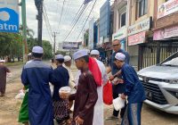 Bank Kalsel Bagikan 6.000 Snack untuk Jemaah Sekumpul