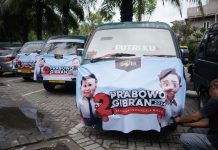 MERIAH, Ratusan Angkot Relawan Dozer Hingga Ribuan Massa Sambut Kedatangan Prabowo