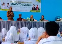 Tumbuhkan Minat Baca di Kalangan Pelajar, Dispersip Tanah Bumbu Gelar Roadshow Duta Baca Go to School 2024 di SMKN 2 Simpang Empat