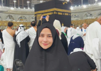 Di Tanah Suci Makkah Prilly Latuconsina Teteskan Air Mata, Ini Curhatnya