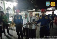 DPKP Banjar Evakuasi Ular Piton Panjang 2,3 Meter di Pesayangan