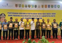 Wakili Bupati Tanbu, Sekda Ambo Sakka Hadiri RUPS-LB Bank Kalsel di Banjarmasin