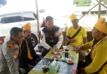 DPC Laung Kuning Banjar Awasi Pelaksanaan Pleno KPU, Begini Tanggapan Kapolres Ifan Hariyat