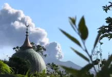 Gunung Marapi Kembali Keluarkan Letusan Setinggi 700 Meter di Atas Kawah