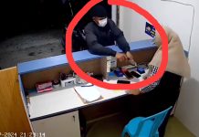 Momen Penjaga BRILink 'Ditodong' Pistol