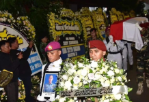 Gugur Saat Kontak Tembak dengan KKB, Serka Marinir Ismunandar Dimakamkan dengan Upacara Militer