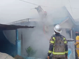 Kurang 1 Jam Kebakaran di Cindai Alus Martapura Berhasil Dipadamkan