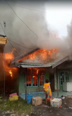 BREAKING NEWS: Api Berkobar di Cindai Alus Martapura