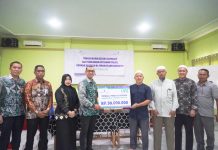 Bank Kalsel Salurkan Bantuan Bagi Siswa Al Firdaus Banjarmasin