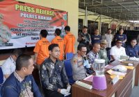 Sat Resnarkoba Polres Banjar Ungkap Telah Temukan Barang Bukti 1.316,8 Gram Narkotika dari 2 Tersangka