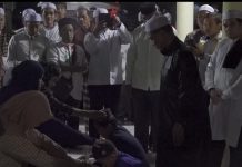 Bupati Tanah Bumbu HM Zairullah Azhar Giat Galakkan Program Mencuci Kaki Ibu
