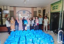 105 Paket Sembako untuk Lansia di Kecamatan Gambut