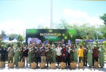 Warga Serbu Bazar Murah TNI, Danrem 101/Antasari Berharap Bantu Masyarakat Jelang Lebaran