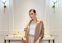 Selebriti Ayu Dewi Bantah Pernah Jadi Host Penyerahan Jet Pribadi Tersangka Harvey Moeis