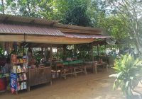 Pedagang di Wisata Danau Seran Raup Omset Hingga Rp 500 Ribu