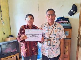 UPZ Bank Kalsel Bantu Biaya Pengobatan Katarak Sani