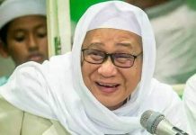 Jenazah Abah Guru Banjar Indah Tiba di Area Pemakaman di Desa Tungkaran Kabupaten Banjar