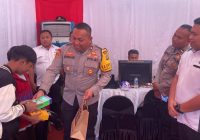 Kapolsek Hadiahi 2 Hape Anak yang Jadi Korban Penipuan di Ancol