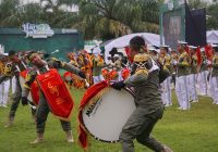 Hari Jadi Balangan Ke-21, Grup Drumband Satpol PP Kabupaten Suguhkan Penampilan Spektakuler