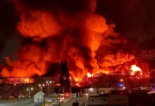 Gudang Ekspedisi Terbesar di Ukrasi Luluh Lantak Dirudal Rusia