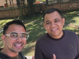 Raffi Ahmad Pamer Bersama Raja Tambang Kalsel, H Isam di Afrika Selatan