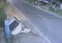 Mobil Ringsek di Desa Gambah Luar Muka Kabupaten HSS