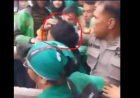 Ratusan Ojol Keroyok Jukir Gegara Rekannya Dianiaya dengan Sajam dan Balok