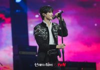 Sukses Nyanyikan OST Lovely Runner 'Sudden Shower' Byeon Woo Seok Diharapkan Penggemar Debut Jadi Penyanyi Sungguhan