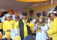 Paman Birin dan Acil Odah Beri Hadiah Umrah Peserta Hari Buruh